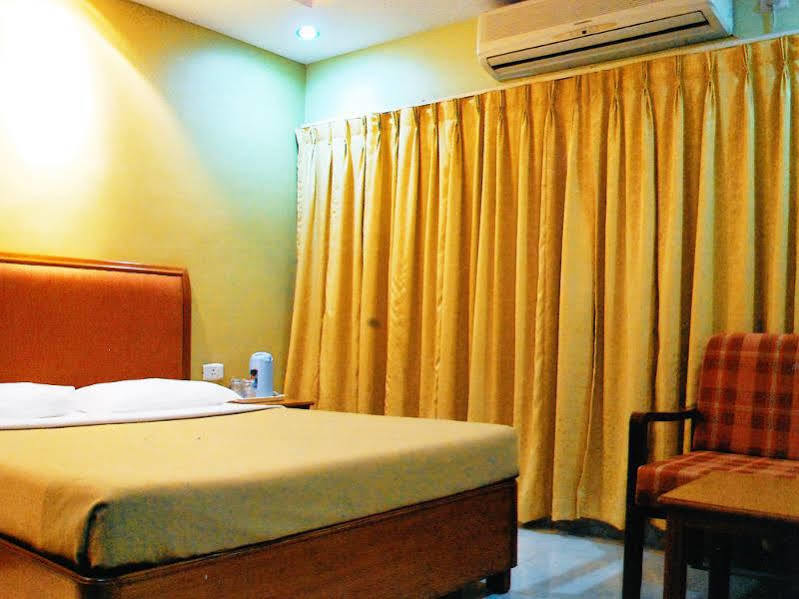 The Chakrie Residency Hotel Tirupati Exterior photo
