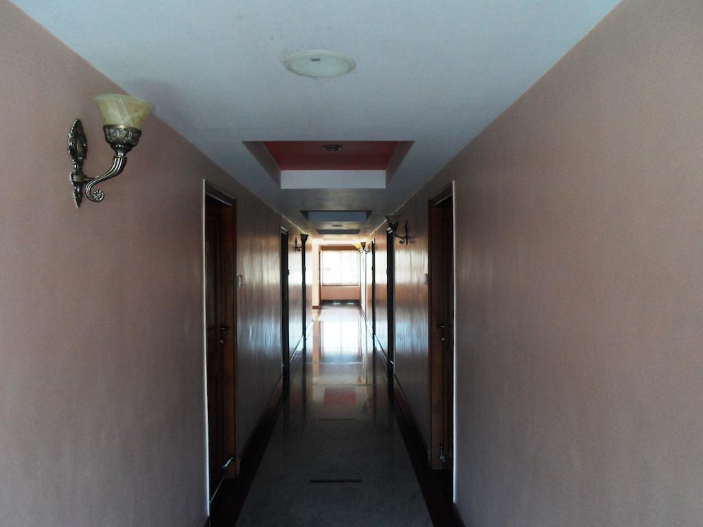 The Chakrie Residency Hotel Tirupati Exterior photo