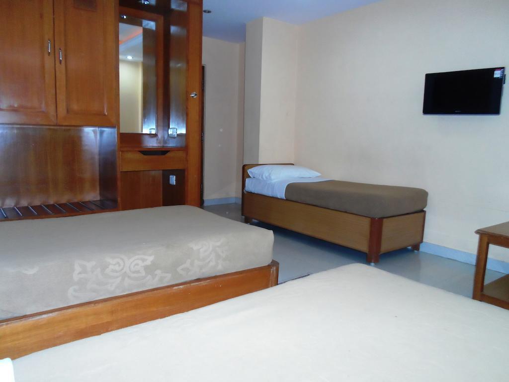 The Chakrie Residency Hotel Tirupati Exterior photo