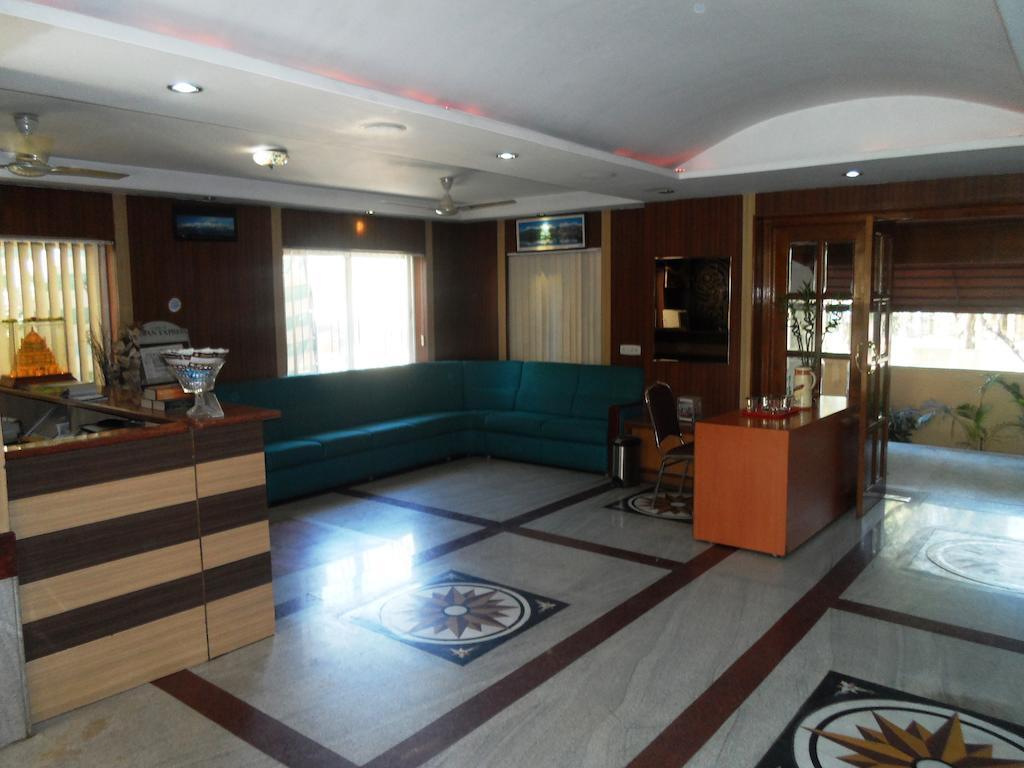 The Chakrie Residency Hotel Tirupati Exterior photo